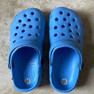 Blue crocs